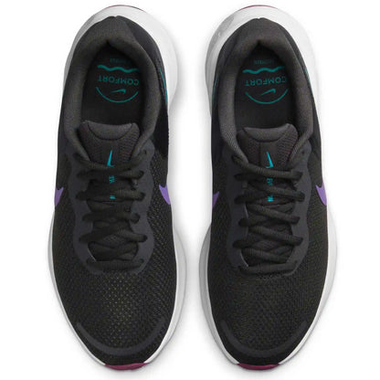 Nike Revolution 7