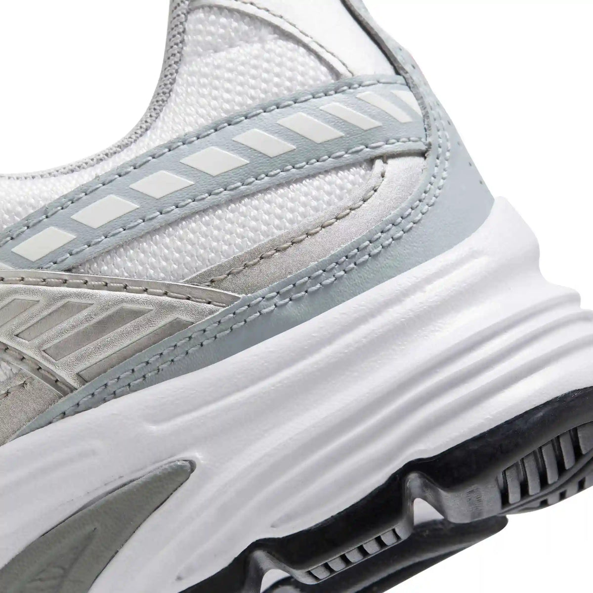 Nike Initiator