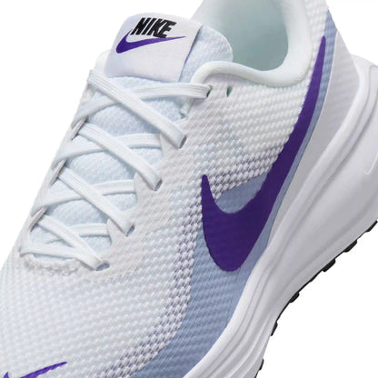 Nike Revolution 8