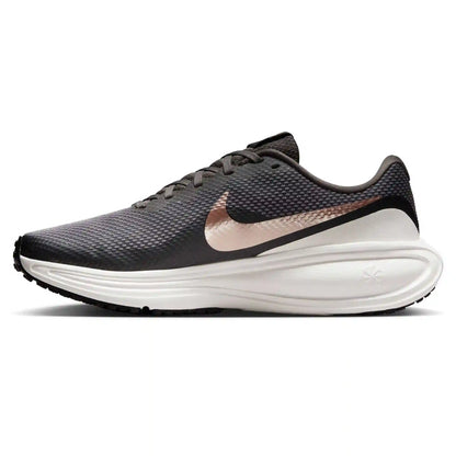 Nike Revolution 8