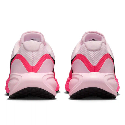Nike Revolution 8