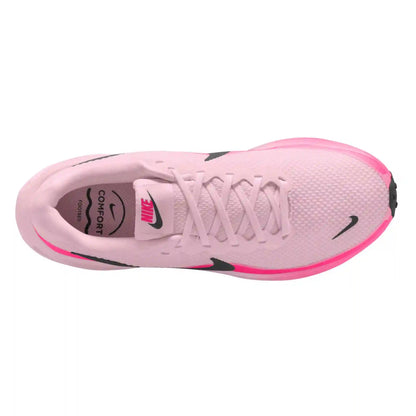 Nike Revolution 8