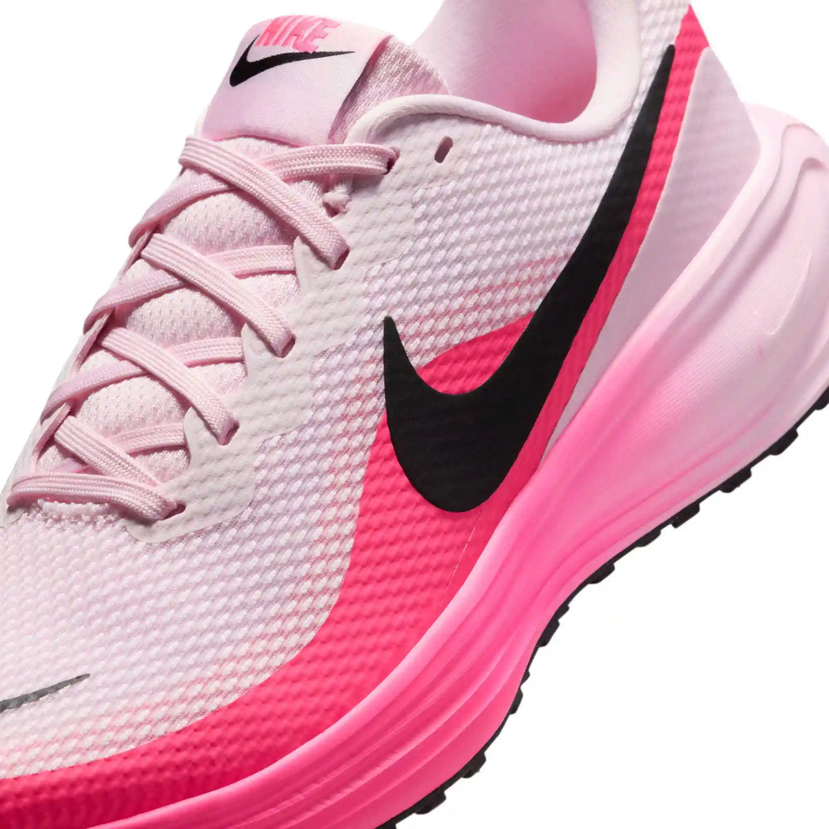 Nike Revolution 8