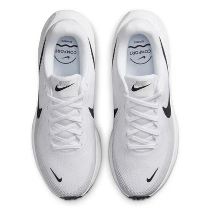 Nike Revolution 8