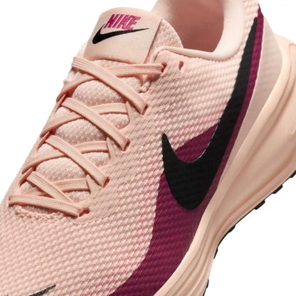 Nike Revolution 8