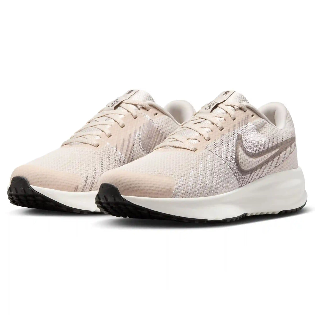 Nike Run Defy