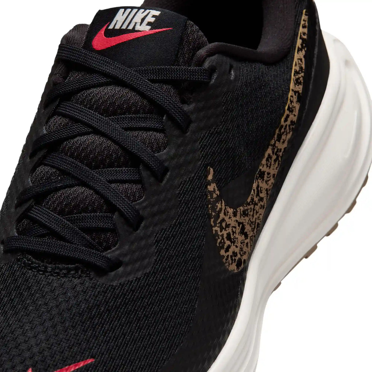 Nike Revolution 8