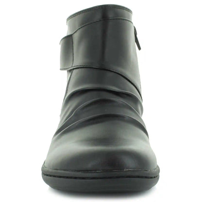 Clarks Laurieann Park Mid