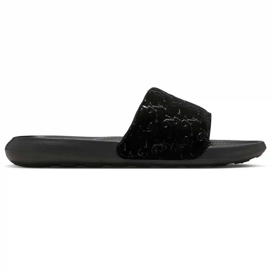 Nike Victori One
