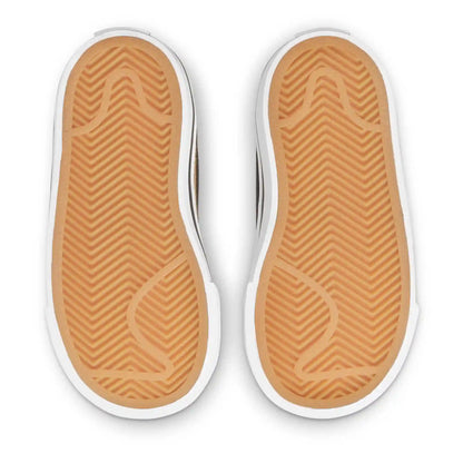 Nike Court Legacy