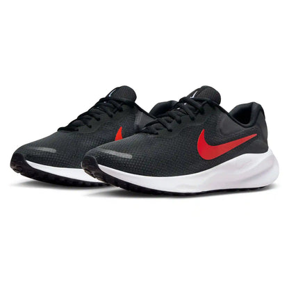 Nike Revolution 7