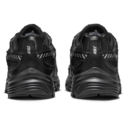Nike Initiator