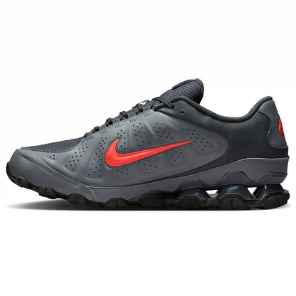 Nike Reax 8