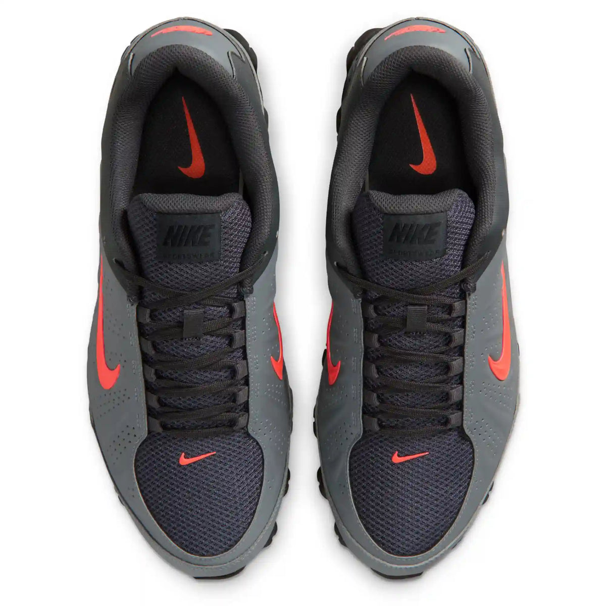 Nike Reax 8