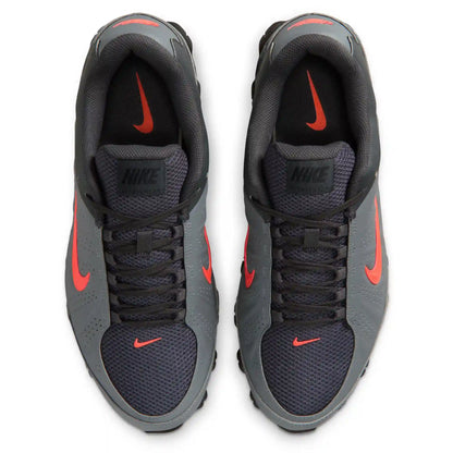 Nike Reax 8