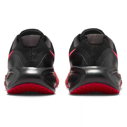 Nike Revolution 8