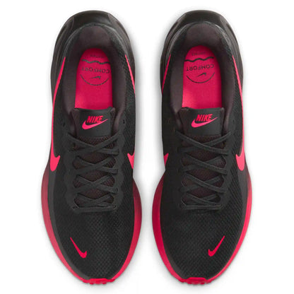 Nike Revolution 8