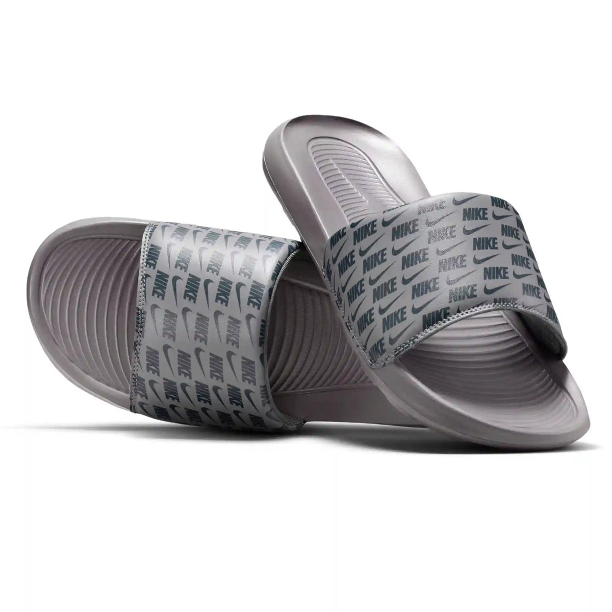 Nike Victori One