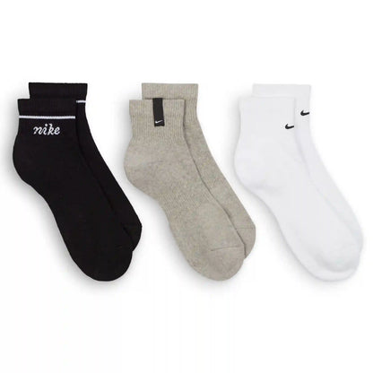 Women's Nike Everyday Cushioned Ankle 3-Pair Pack