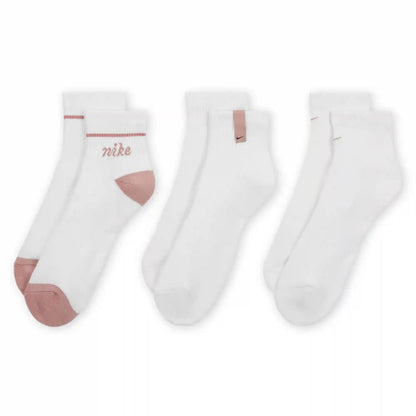 Women's Nike Everyday Cushioned Ankle 3-Pair Pack